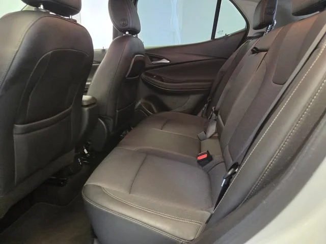 Used 2021 WHITE FROST TRICOAT Buick Select image 11