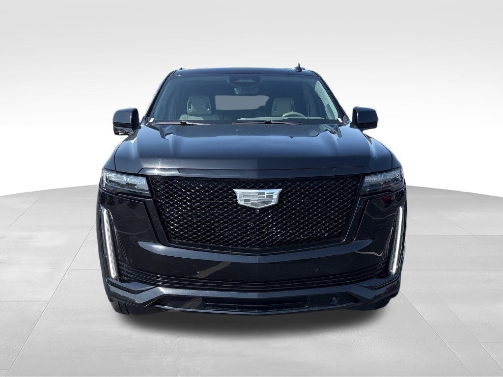 Used 2022 Black Cadillac Sport Platinum image 9