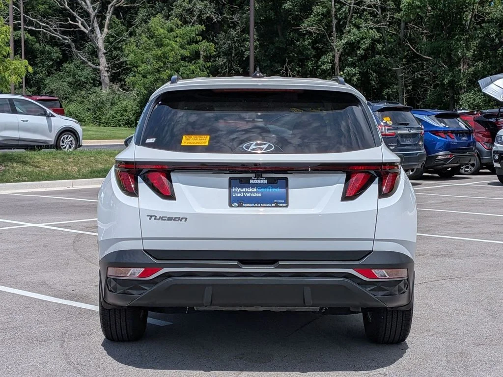 Used 2024 White Hyundai SEL image 6