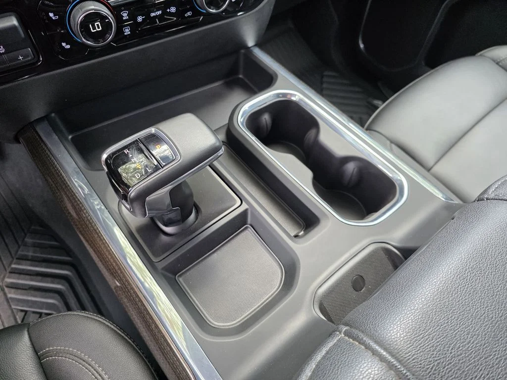 Used 2024 White Chevrolet RST image 19