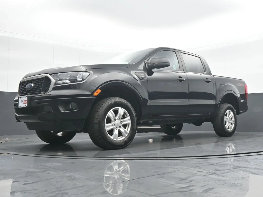Used 2023 Black Ford XLT image 28