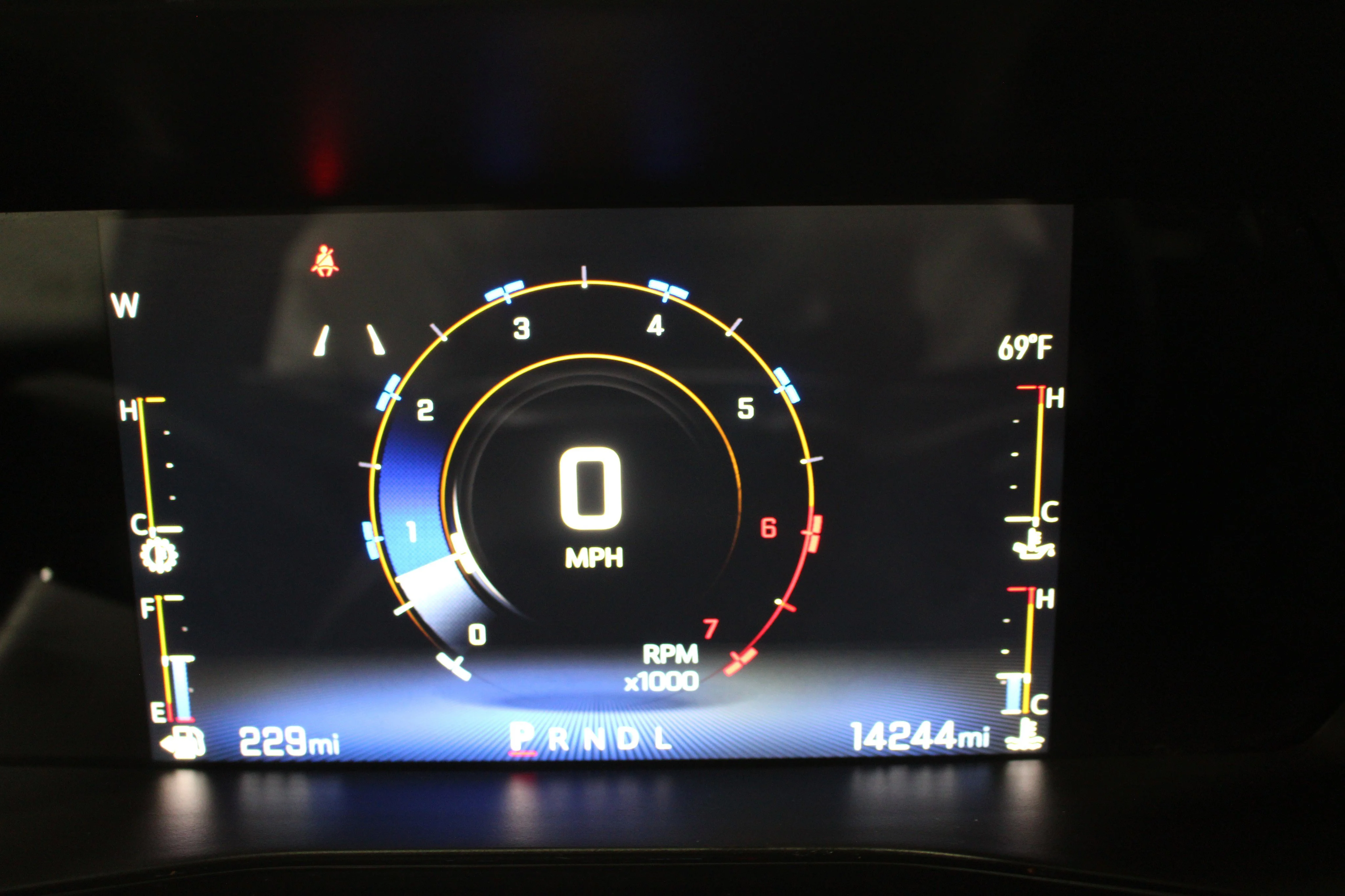 2023 Chevrolet Colorado LT - Photo 13