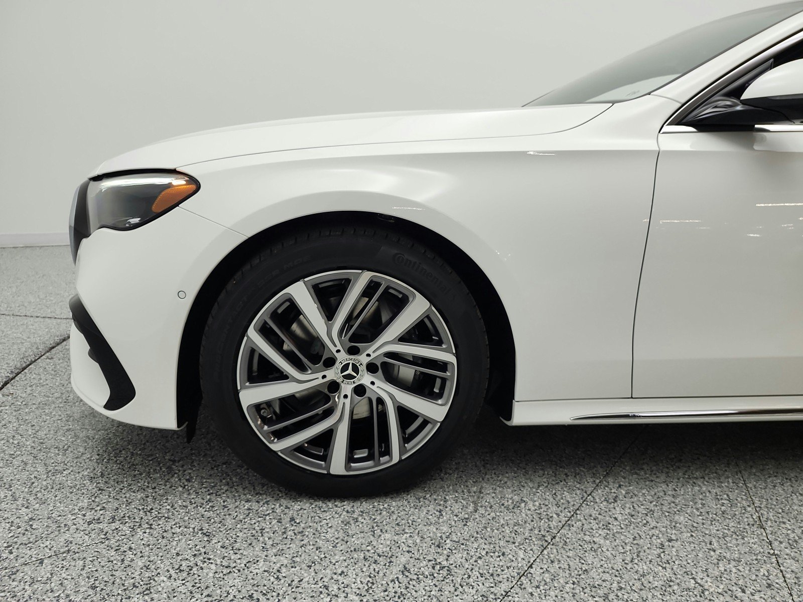 New 2027 Polar White Mercedes-Benz E 350 RWD Sedan image 15