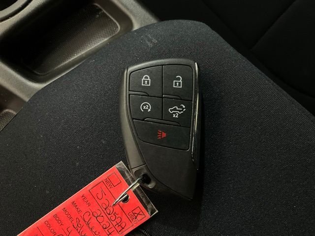 Used 2024 Gray Chevrolet LT image 27