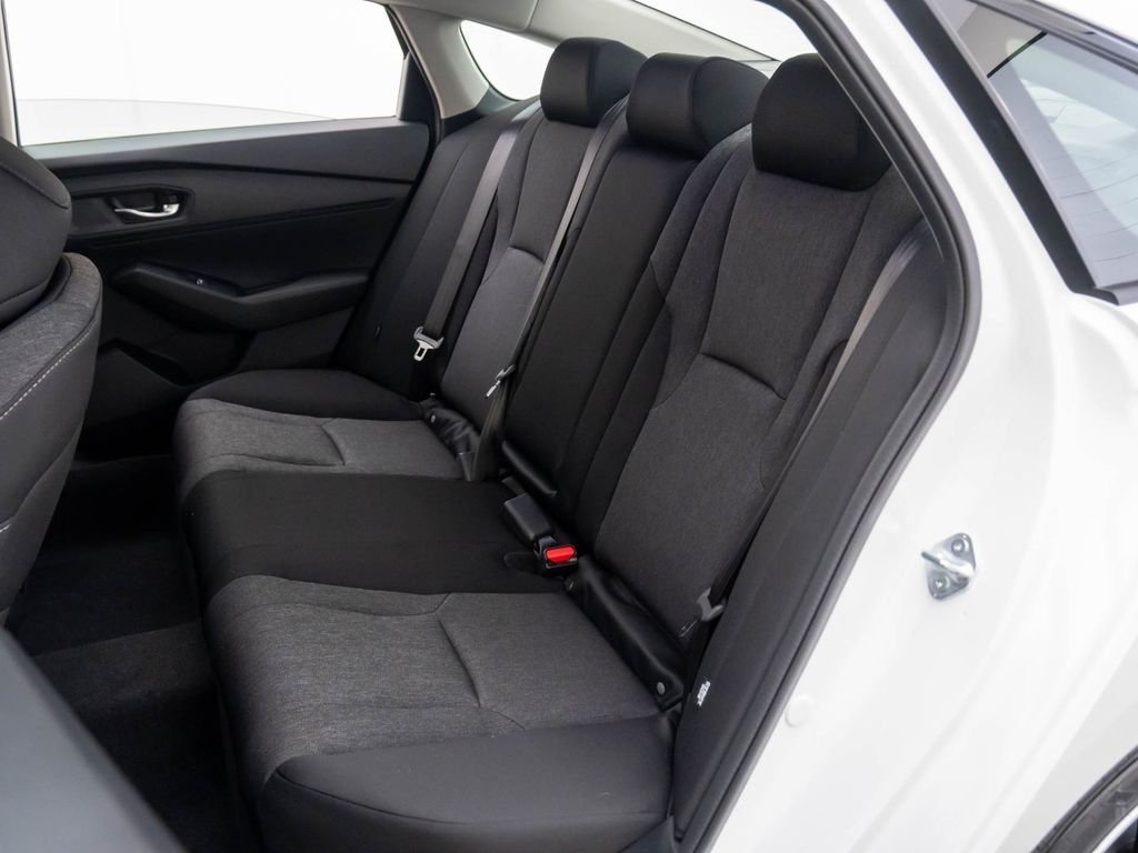 New 2026 Platinum White Pearl Honda SE image 19