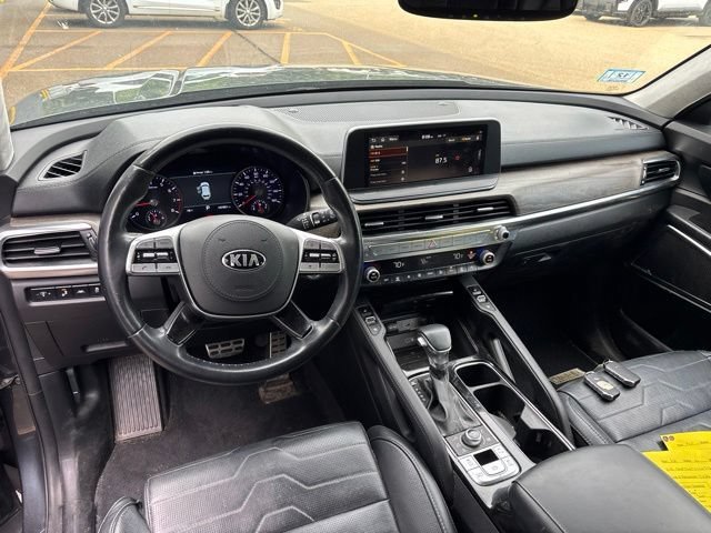 Used 2020 Gravity Grey Kia SX image 13
