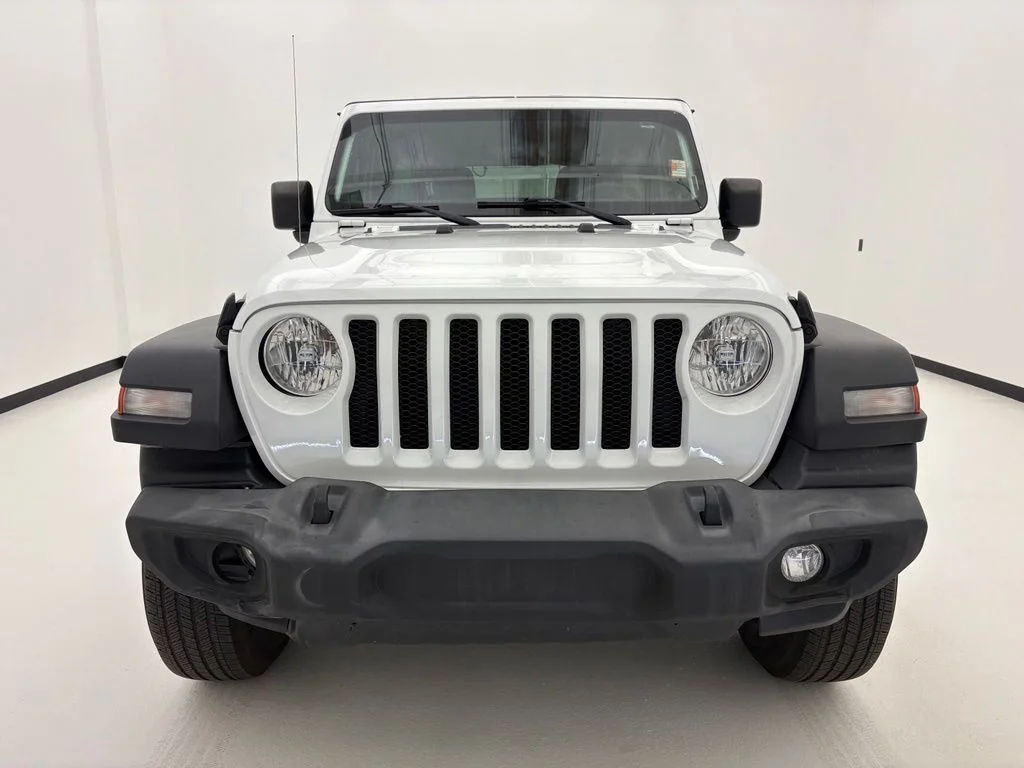 Used 2023 White Jeep Sport image 10