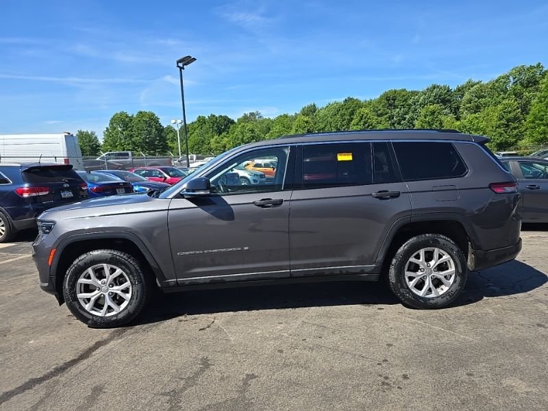 Used 2021 Gray Jeep Limited image 4