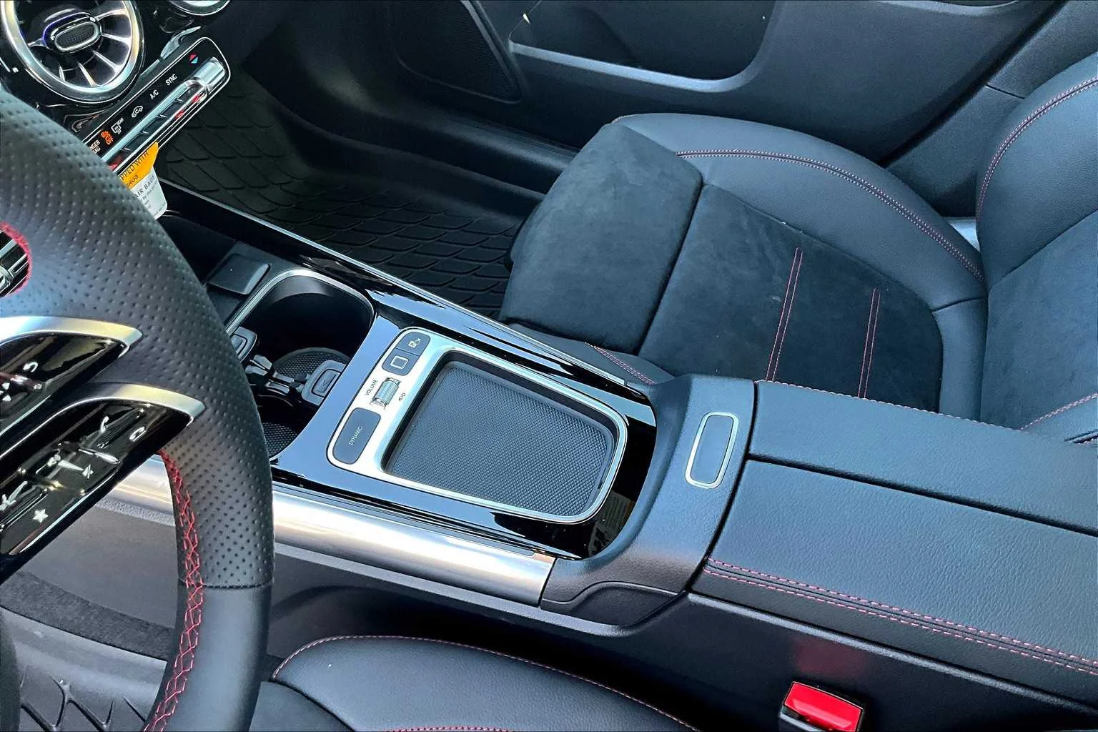 New 2026 Mountain Grey Metallic Mercedes-Benz GLA 250 image 7