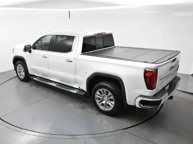 Used 2019 WHITE FROST TRICOAT GMC Denali image 36