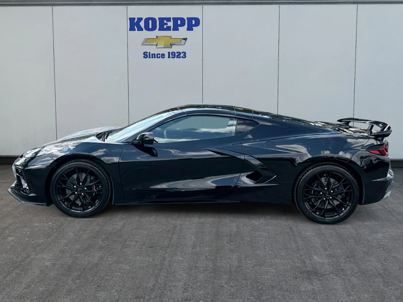 New 2027 Black Chevrolet 2LT image 2