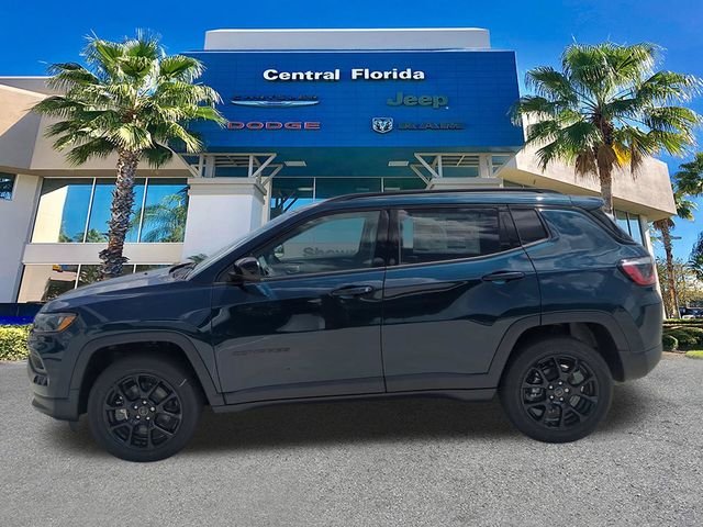New 2026 Fathom Blue Pearl-Coat Exterior Paint Jeep Latitude image 8