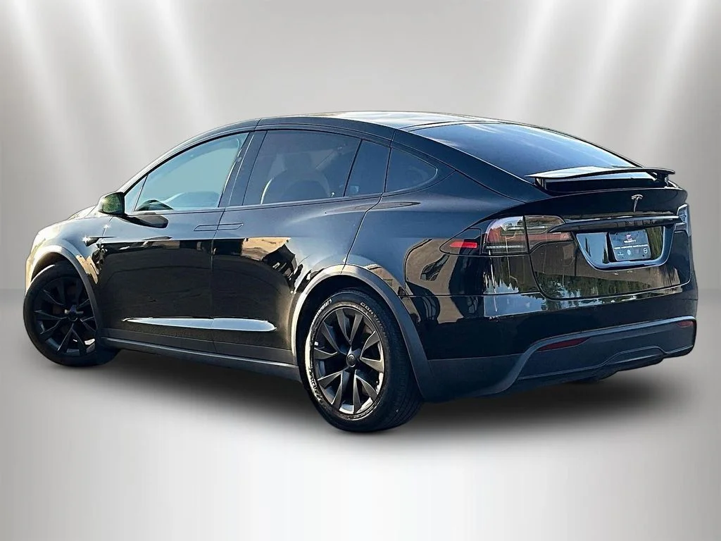 Used 2023 Black Tesla Standard Range image 4