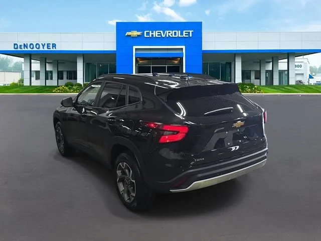 New 2026 Mosaic Black Metallic Chevrolet LT image 8