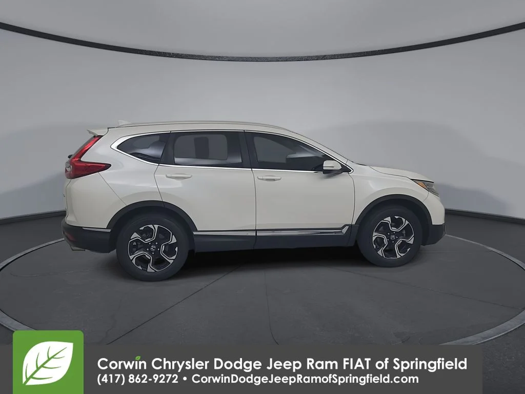Used 2018 White Honda Touring image 16