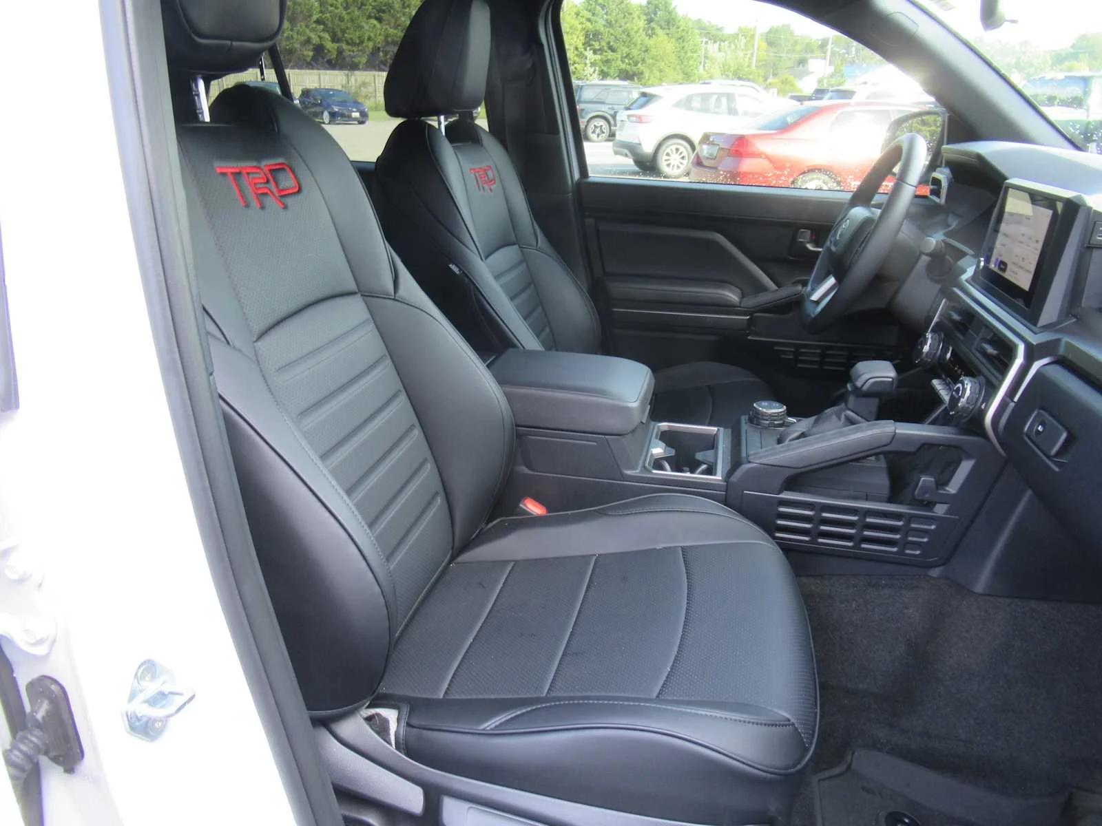 Used 2026 Ice Cap Toyota SR5 image 21