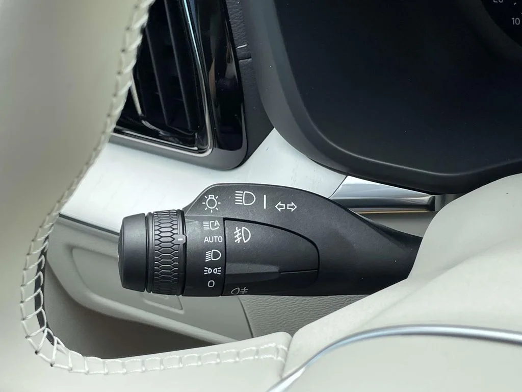 New 2026 Denim Blue Metallic Volvo Ultra image 16