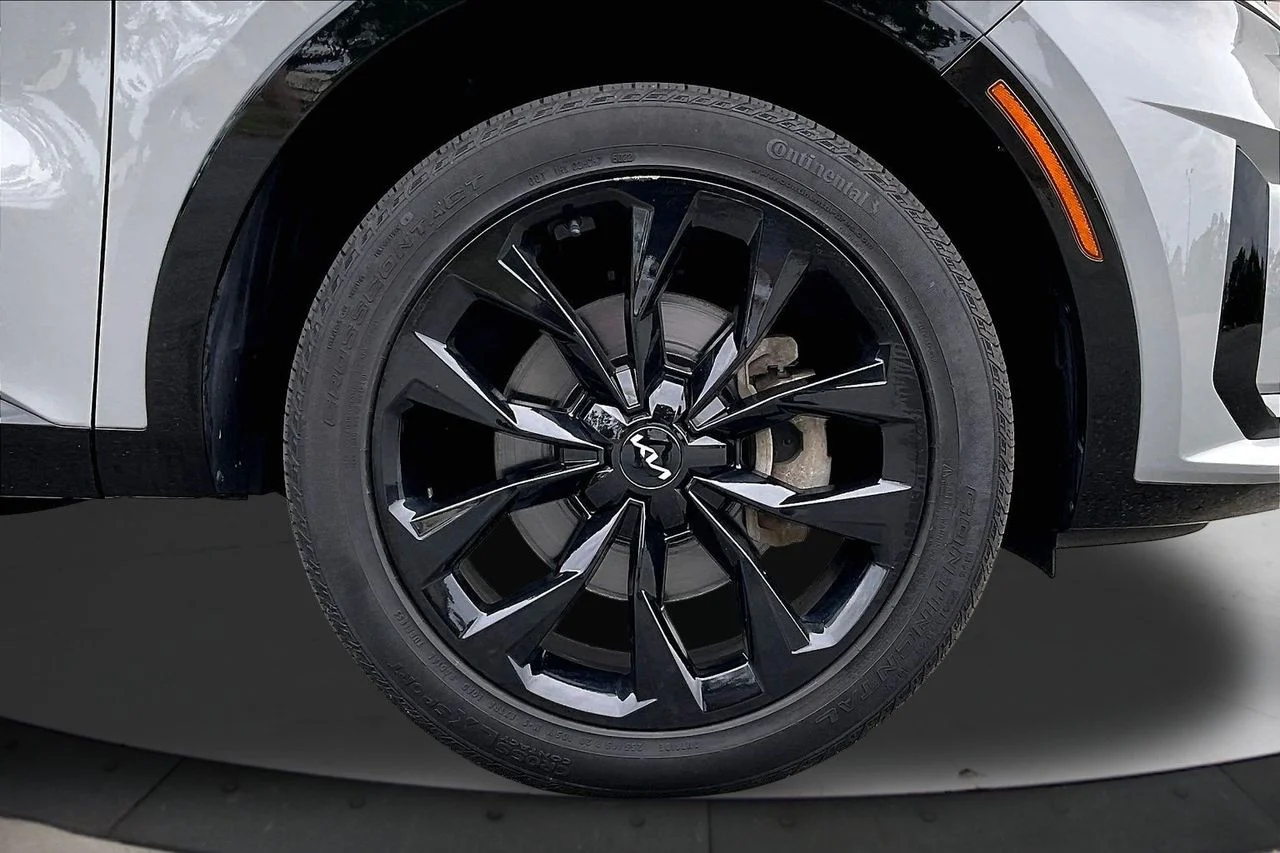Used 2023 Gray Kia SX image 37