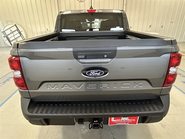 New 2026 Carbonized Gray Metallic FORD Tremor® image 6