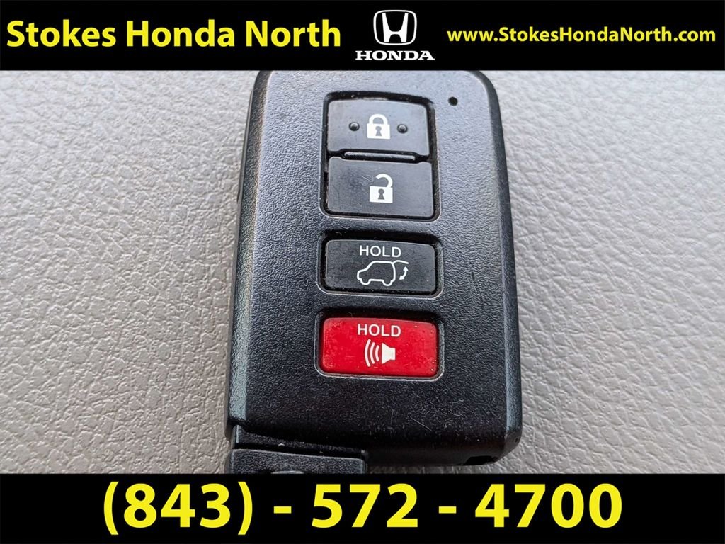 Used 2019 Black Toyota XLE image 30