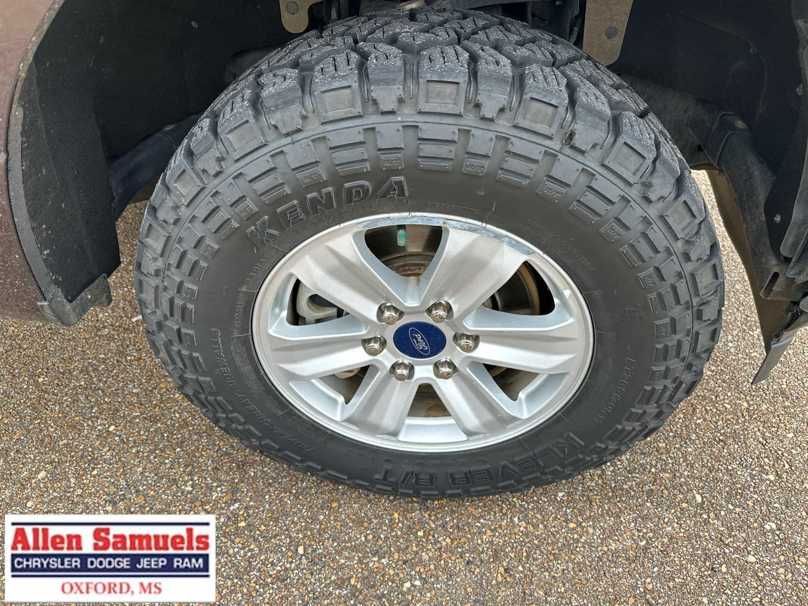 Used 2018 Magma Red Metallic Ford XLT image 23