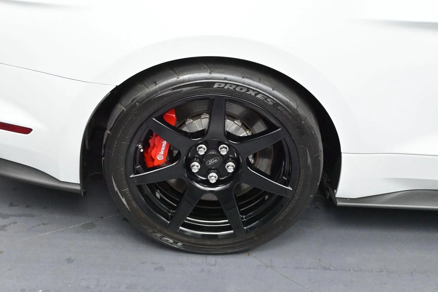 Used 2019 White Ford Shelby GT350 image 42