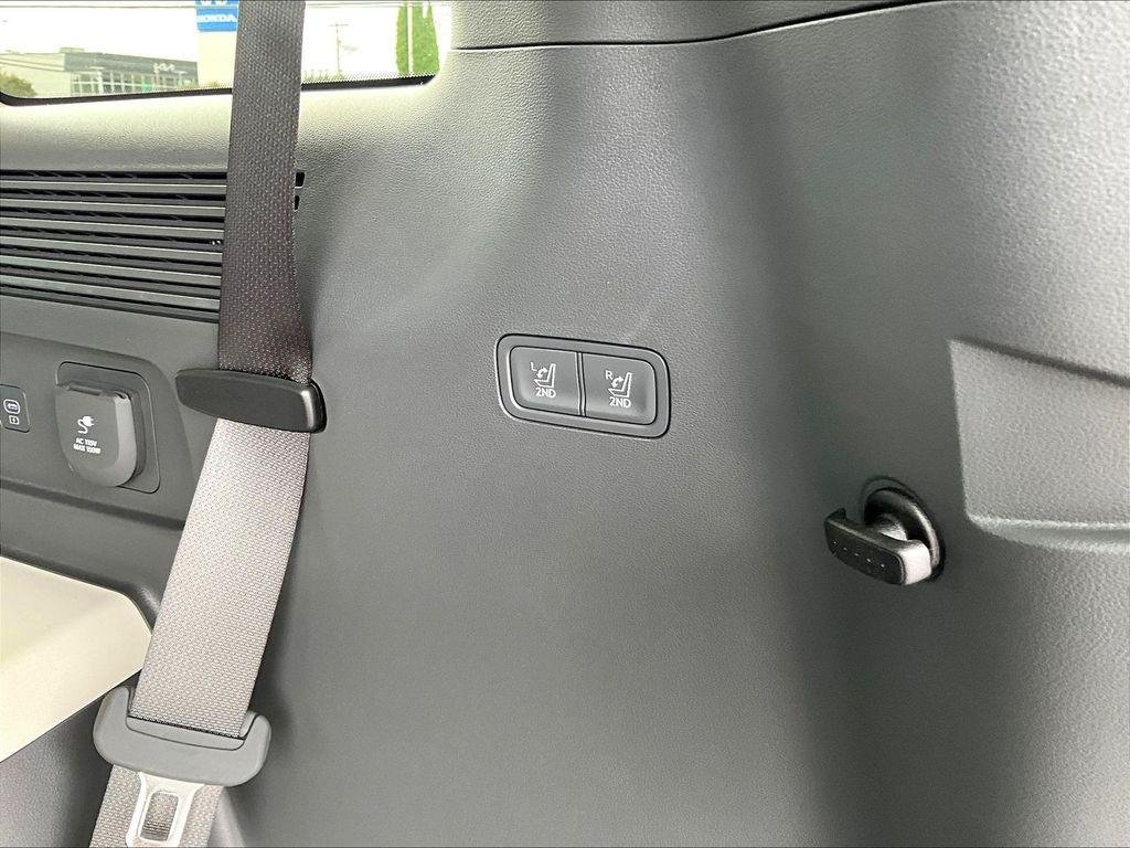 New 2027 Blue Hyundai Limited AWD image 34