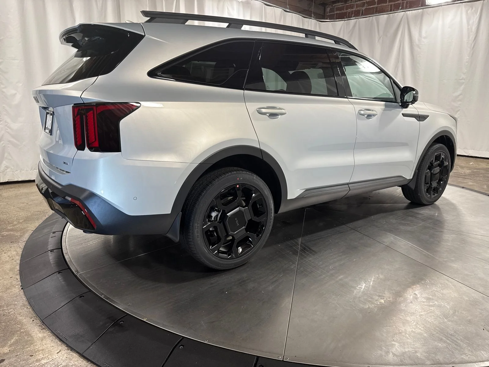 New 2026 Ivory Kia X-Line SX Prestige image 8