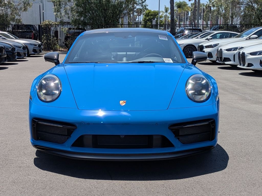 Used 2023  Porsche Carrera GTS image 4