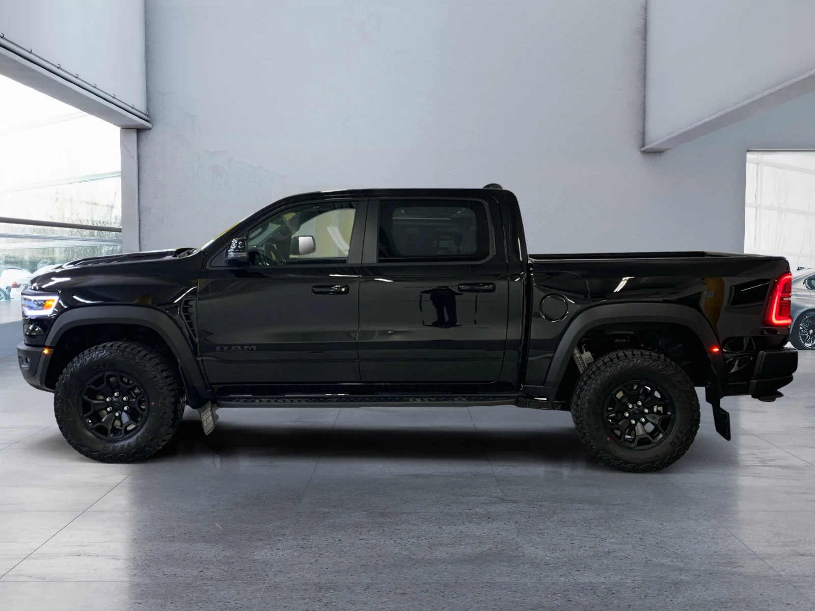 New 2026 Diamond Black Crystal Pearl Ram RHO image 2