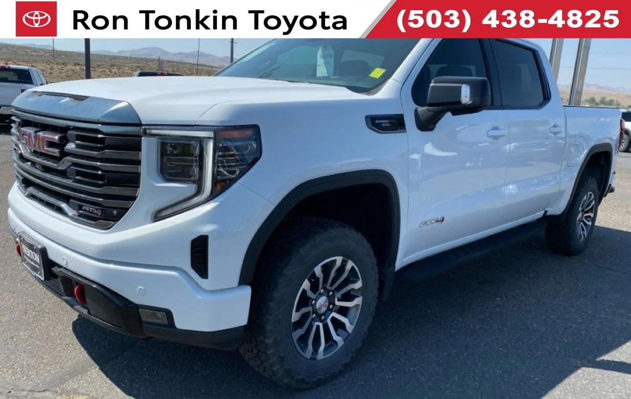 Used 2022 Summit White GMC AT4 image 1