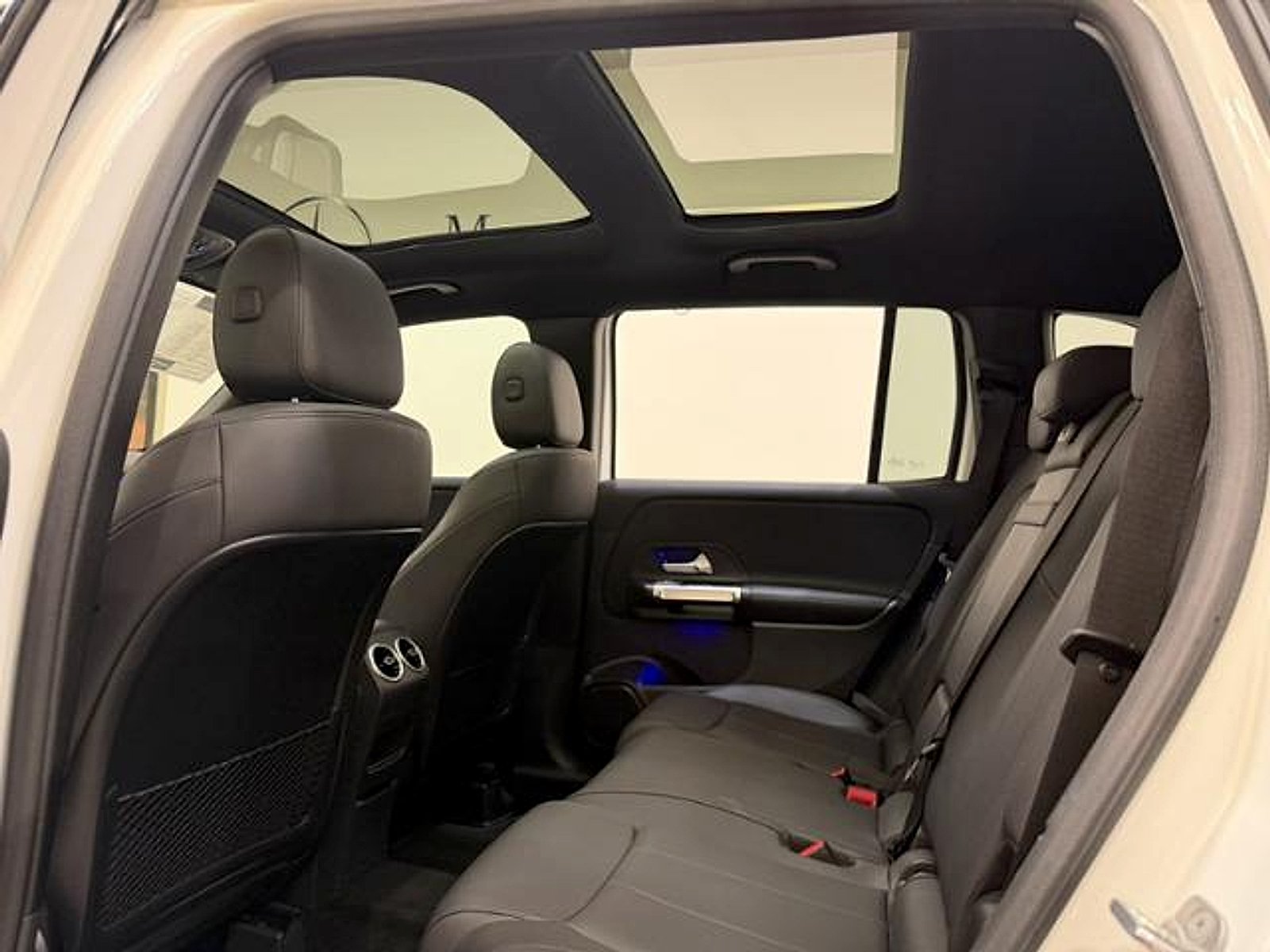 Used 2025 Polar White Mercedes-Benz  image 21