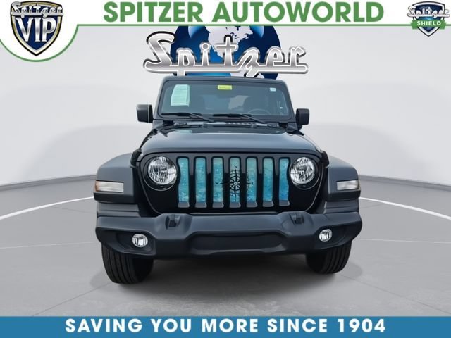 Used 2022 Black Jeep Sport S image 4