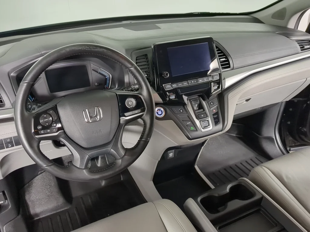 Used 2018 Black Honda EX-L image 13