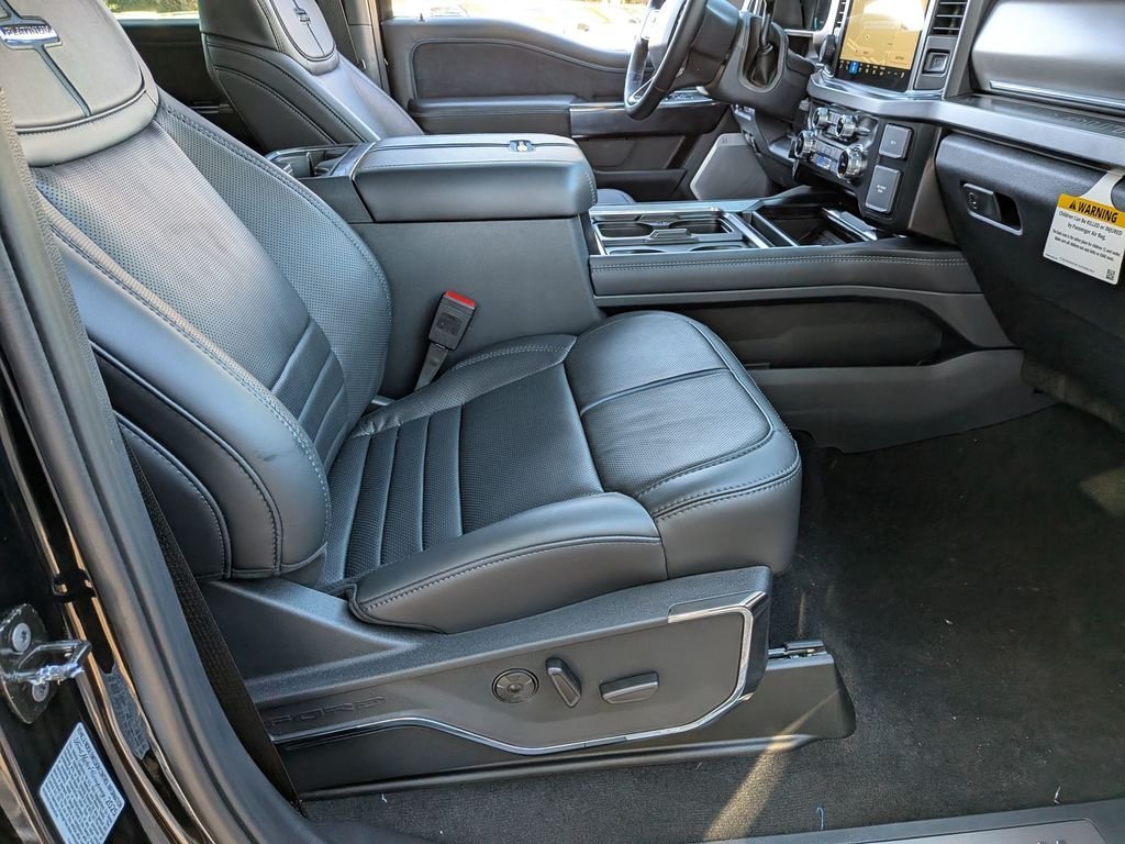 2026 Ford F-250 Super Duty Platinum - Photo 36