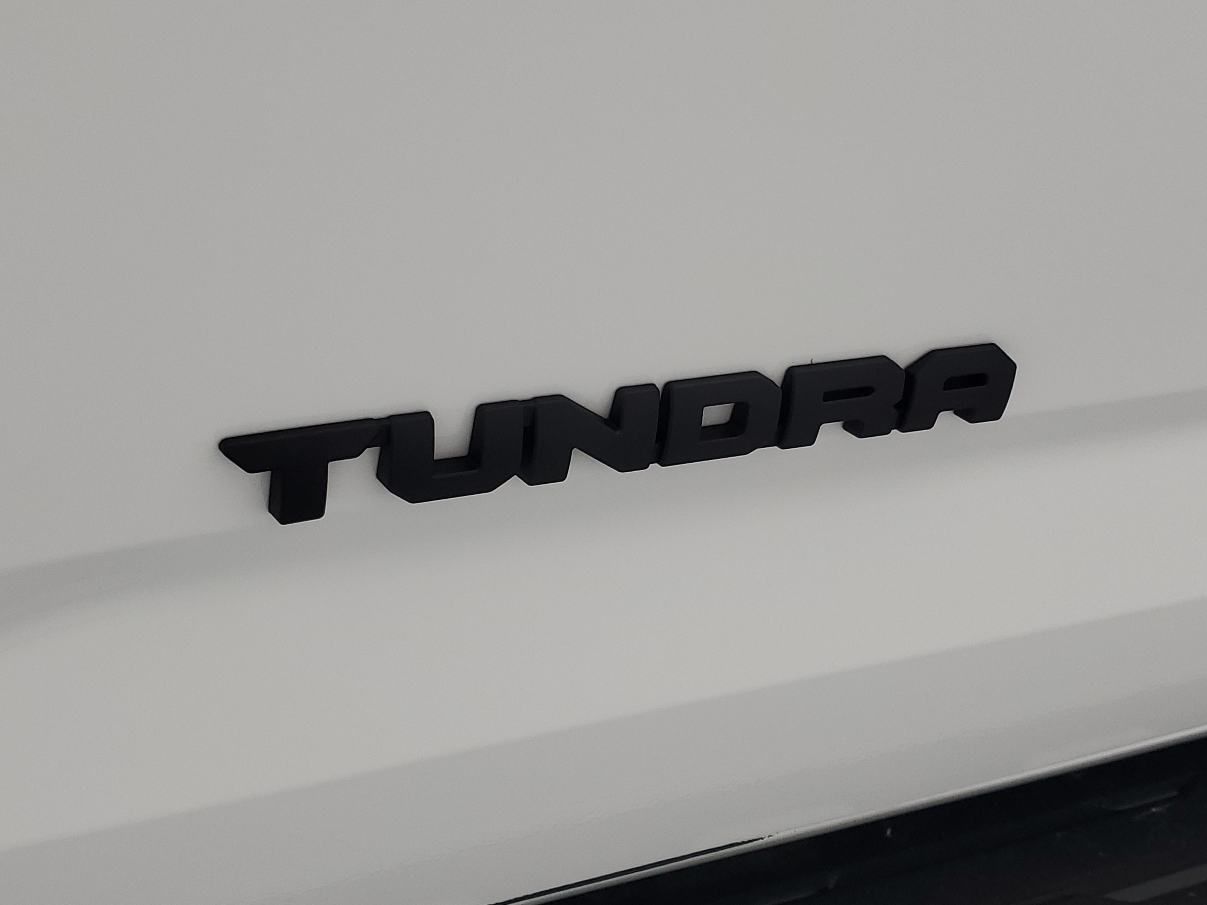 Used 2025 Ice Cap Toyota SR5 image 8