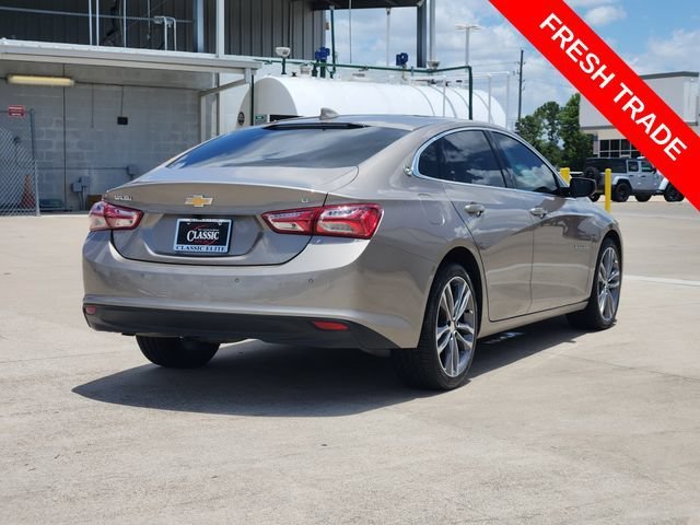 Used 2024 Mineral Gray Metallic Chevrolet 2LT image 7