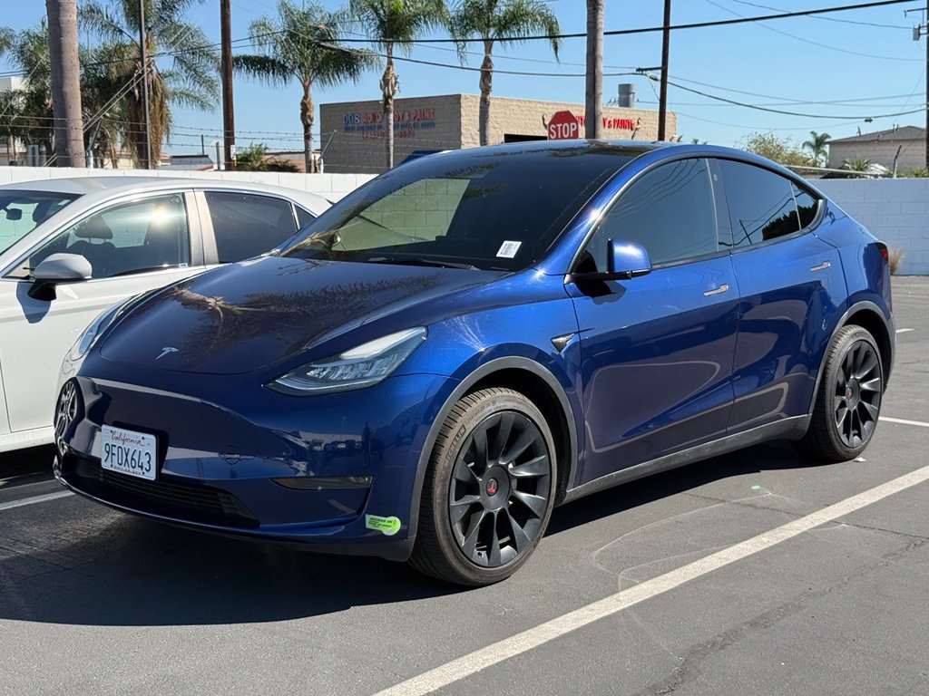 Used 2023  Tesla Long Range image 2