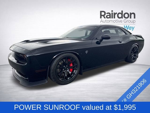 Used 2016 Pitch Black Clearcoat Dodge SRT Hellcat image 3