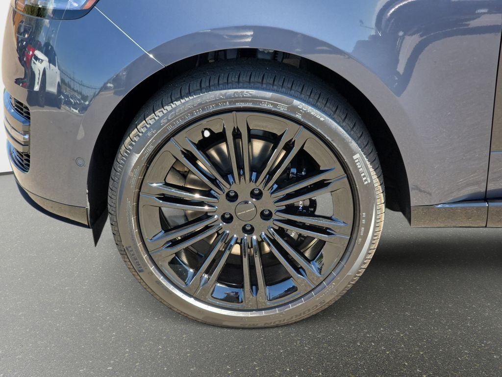 New 2026 Varesine Blue Land Rover SE image 22