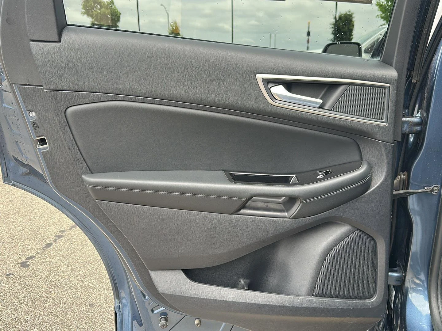 Used 2019 Blue Metallic Ford SEL image 26
