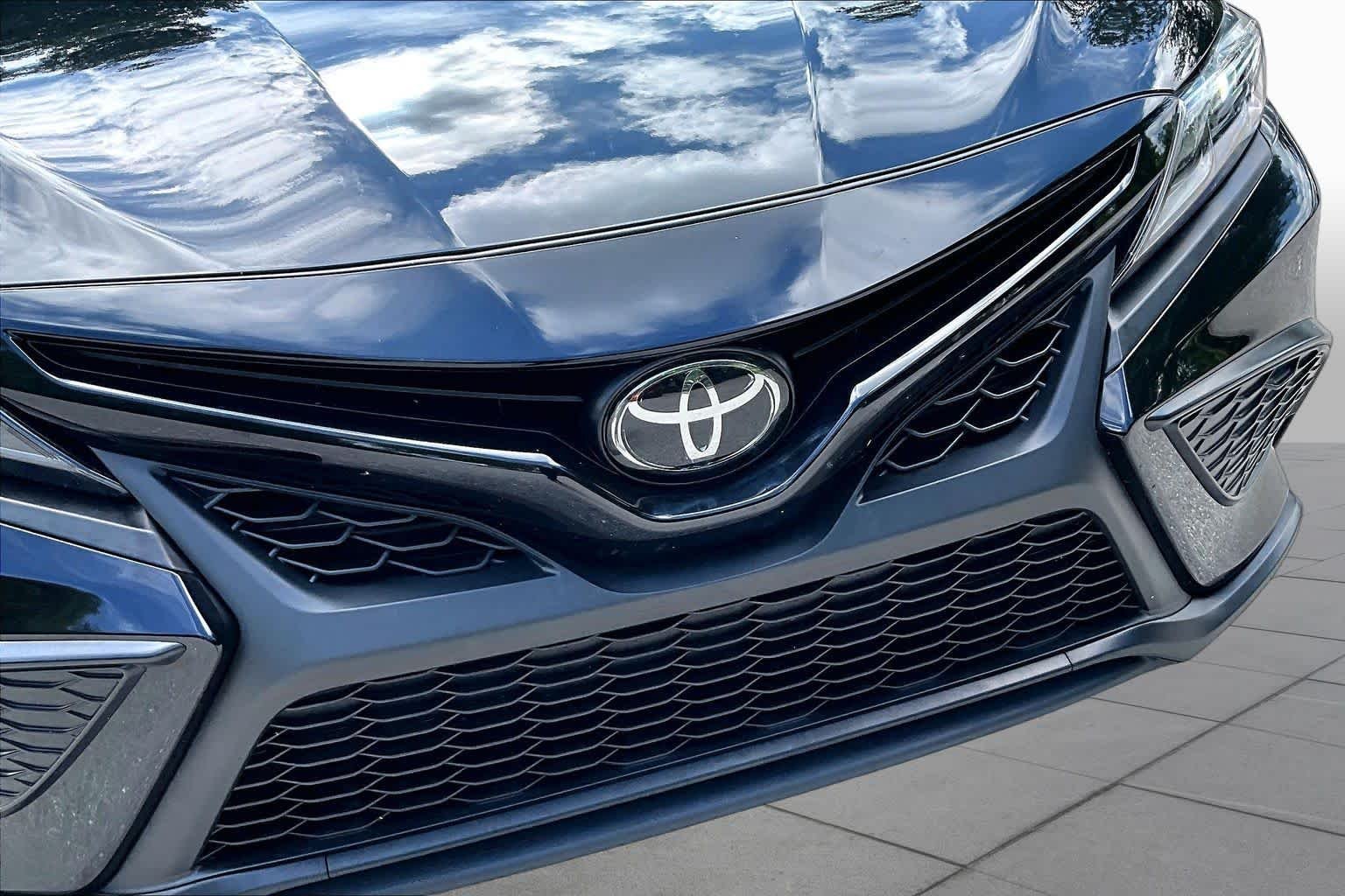Used 2024 Midnight Black Metallic Toyota SE image 30