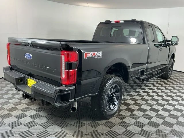 New 2026 Agate Black Metallic Ford XL image 4