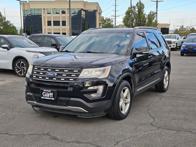 Used 2017 Shadow Black Ford XLT image 41