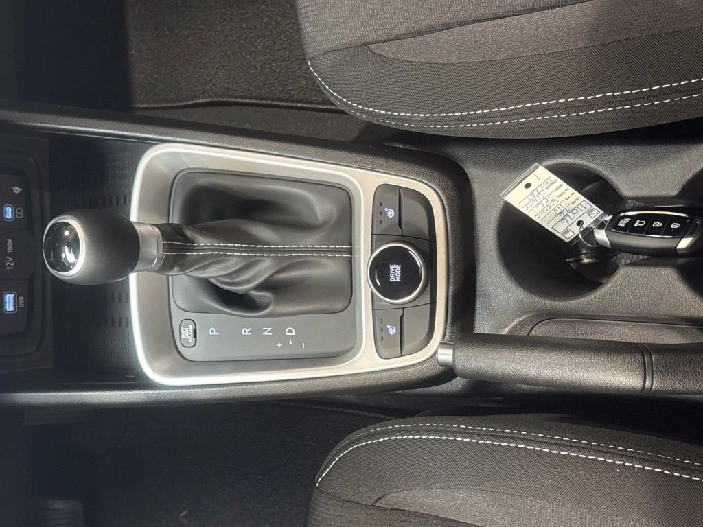 New 2026 Shimmering Silver Hyundai SEL image 20
