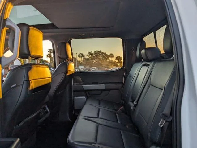 Used 2024 White Metallic Ford Lariat image 33