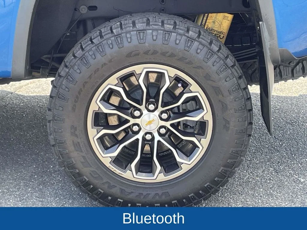 Certified Used 2022 Blue Chevrolet ZR2 image 12