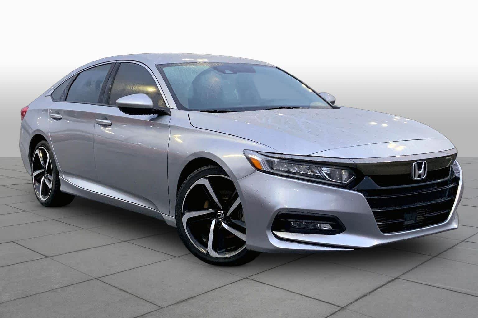Used 2018 Lunar Silver Metallic Honda Sport 1.5T image 3
