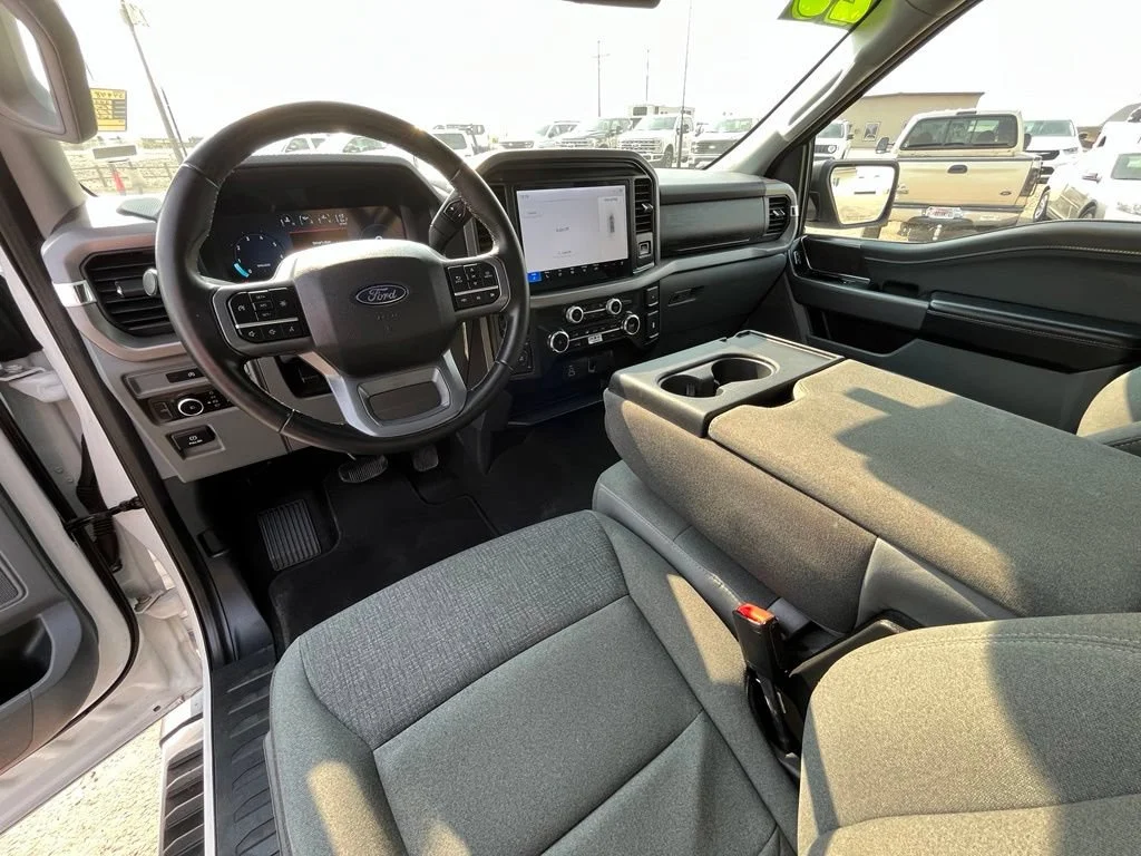 Used 2025 White Ford XLT image 10
