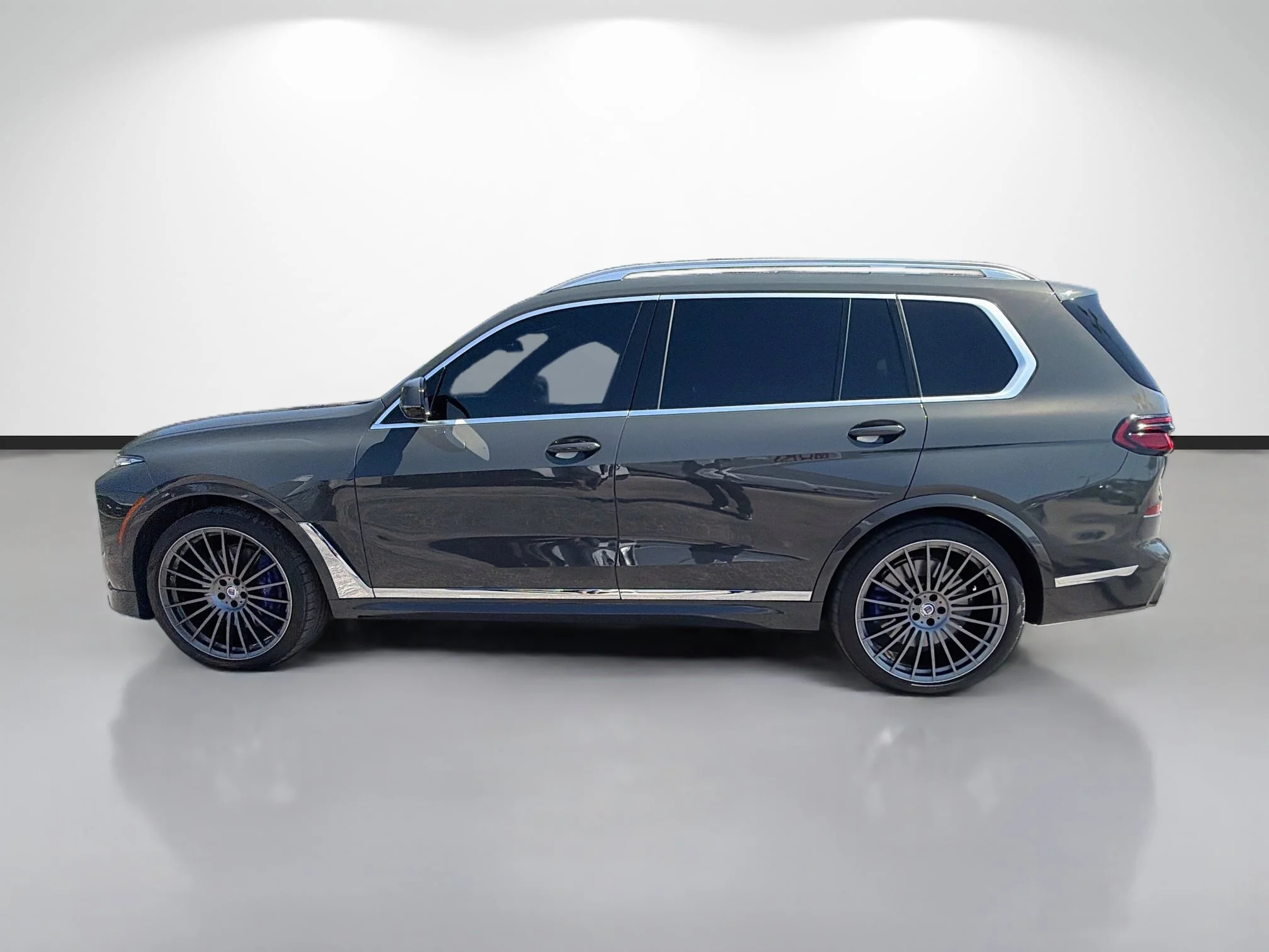 Used 2024 Dravit Grey Metallic BMW ALPINA XB7 image 6